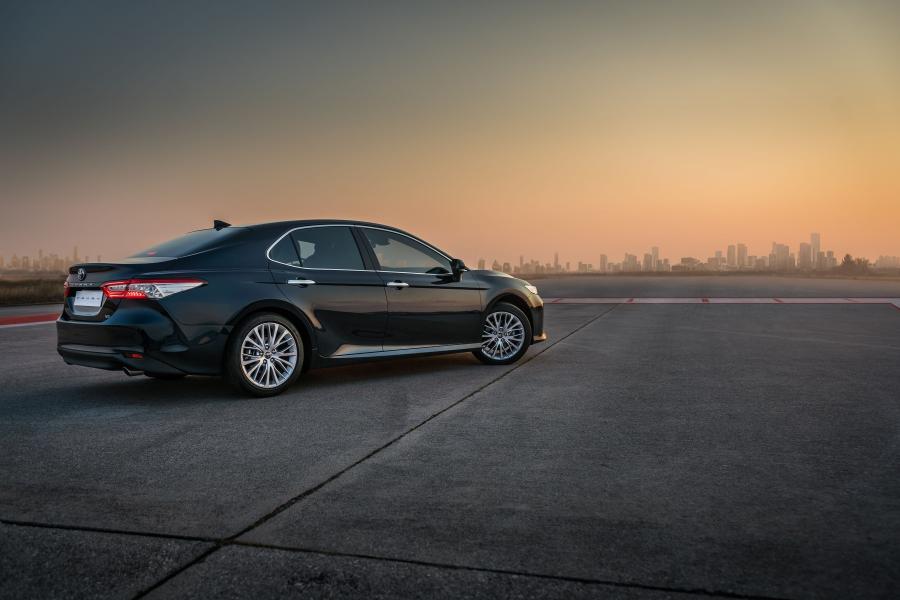  Toyota Camry 2018 года  (CIS) (фото 2 из 2)